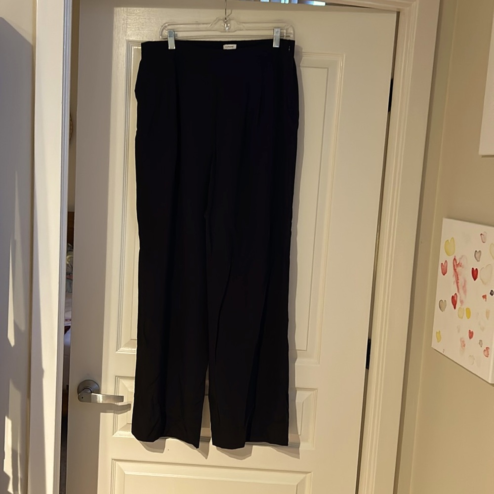 Cuyana 100% silk pants XL. New without tags.